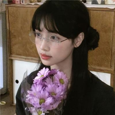 黄阿丽：小眼镜蛇
